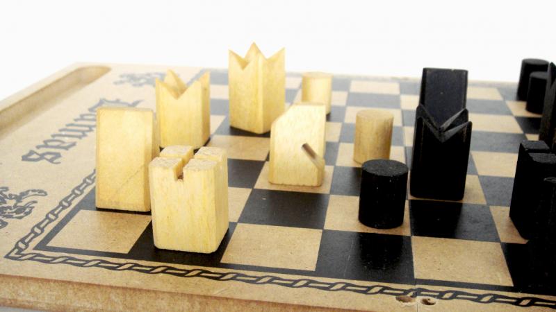 O Tarot Terapêutico - É fato conhecido que o jogo de xadrez se originou na  Índia. Foi passado para o Ocidente medieval pelo intermédio dos persas e  árabes, a quem nós devemos